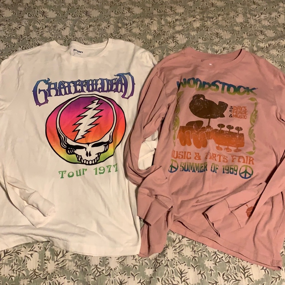 Graphic Tee bundle